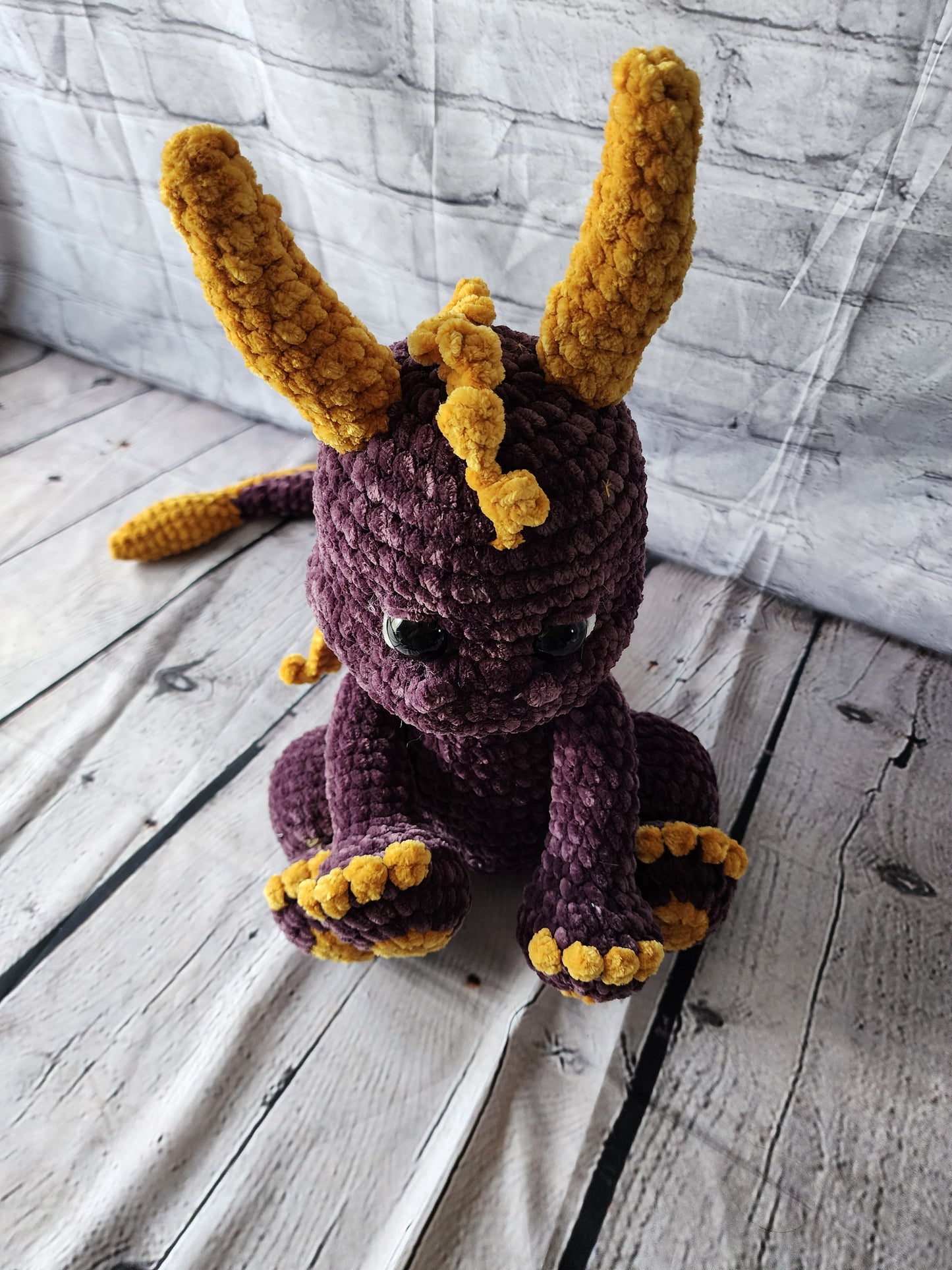 Amethyst - Sitting Dragon