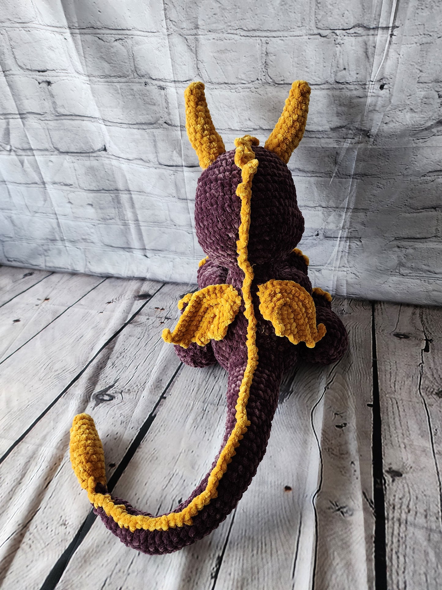 Amethyst - Sitting Dragon